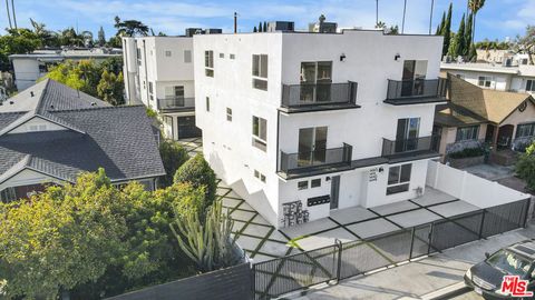 5436 Romaine Street Los Angeles CA 90038