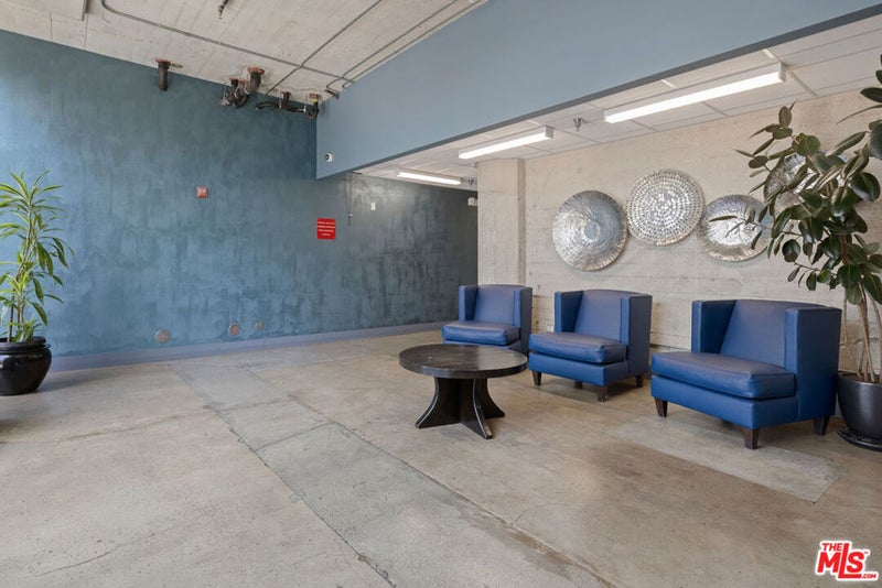825 E 4th Street 503