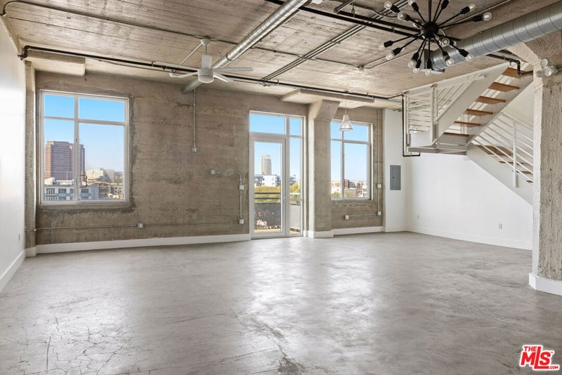 825 E 4th Street 503
