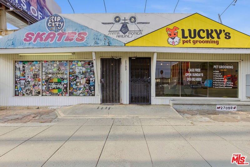 2709 Santa Monica Boulevard