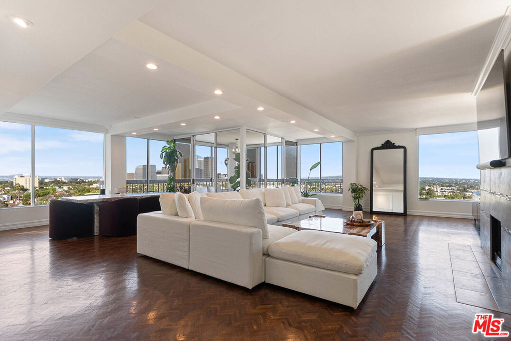 10590 Wilshire Boulevard 1502