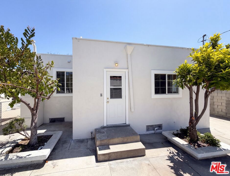817 S 9th Street