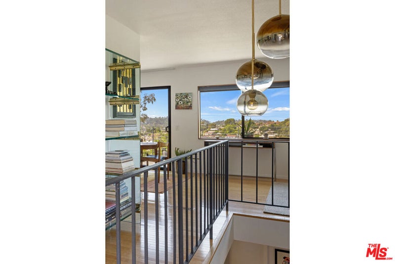 523 Marie Avenue