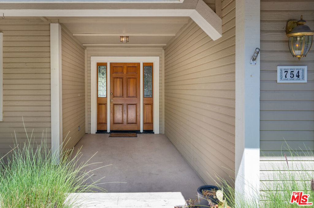 754 Hillside Drive