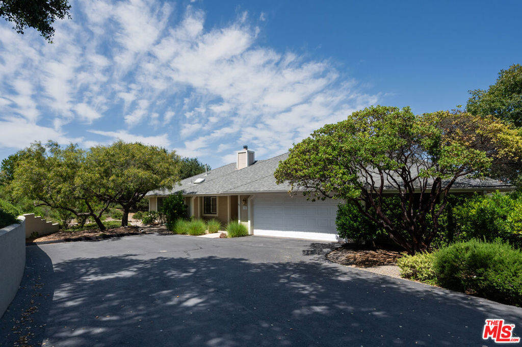 754 Hillside Drive