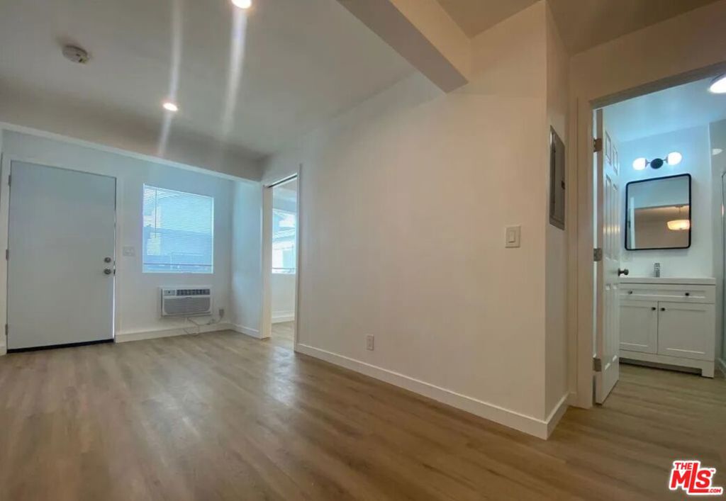 1641 S New Hampshire Avenue