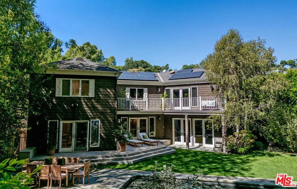 Sherman Oaks, California 91403, United States, 6 Bedrooms Bedrooms, ,5 BathroomsBathrooms,Residential,Active,217154