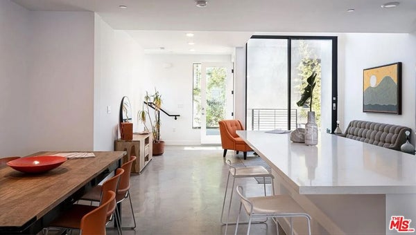 2156 CLIFFORD ST # 11, LOS ANGELES, CA 90026 - Image 8f1a19537c2e98148b817fc8a667ffb7/3219065327