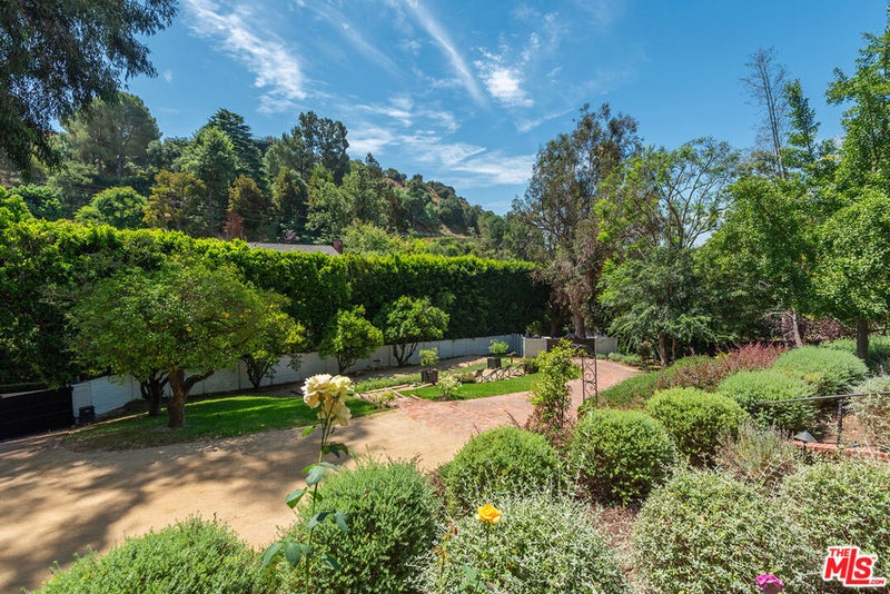 9305 Hazen Drive