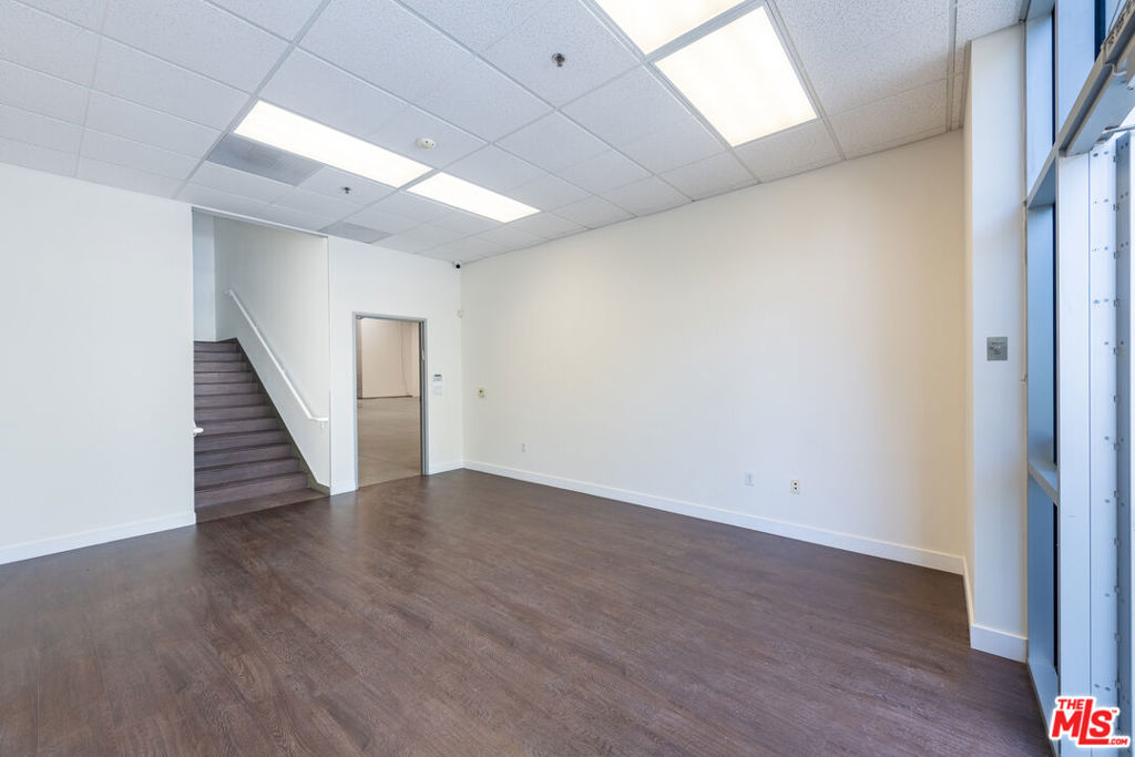 4750 Calle Carga