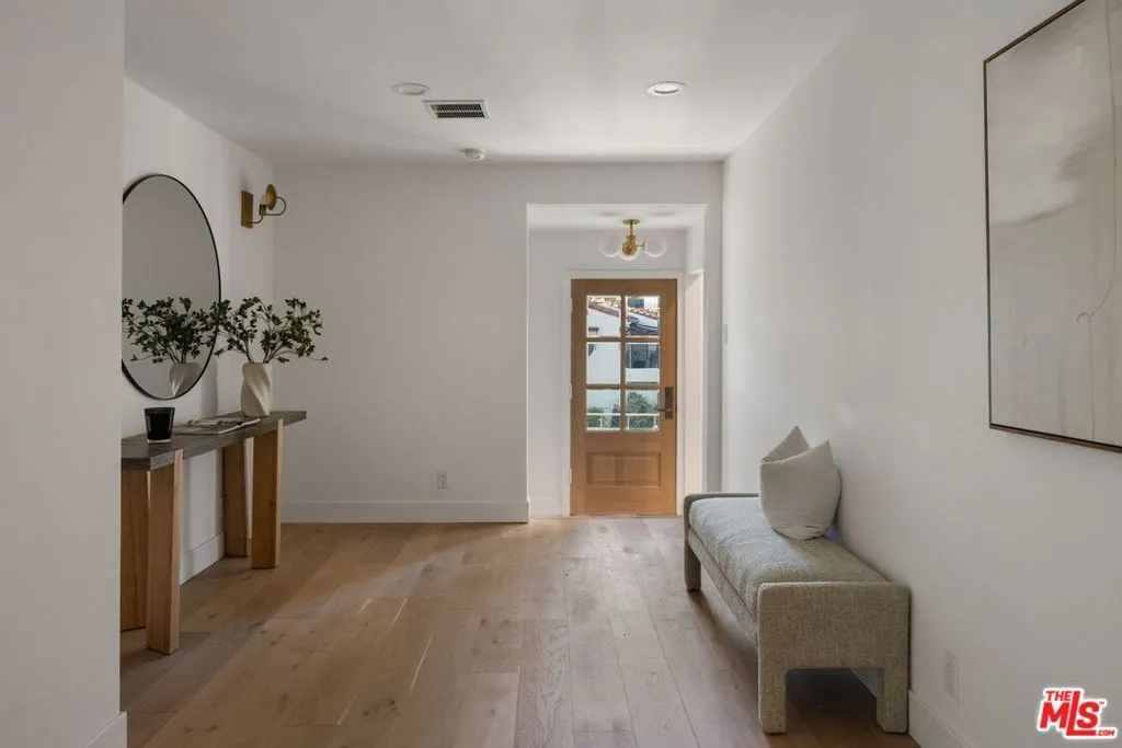 Los Angeles, California 90064, United States, 5 Bedrooms Bedrooms, ,5 BathroomsBathrooms,Residential,Active,229616