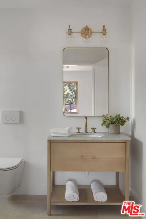 Los Angeles, California 90064, United States, 5 Bedrooms Bedrooms, ,5 BathroomsBathrooms,Residential,Active,229616