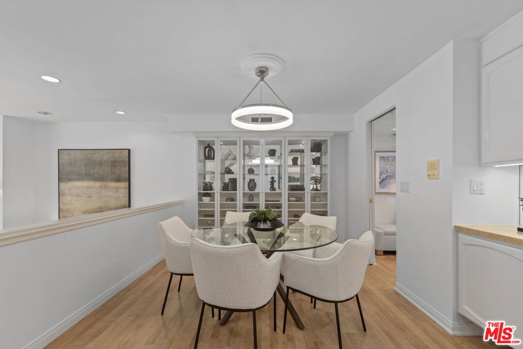 9501 W Olympic Boulevard