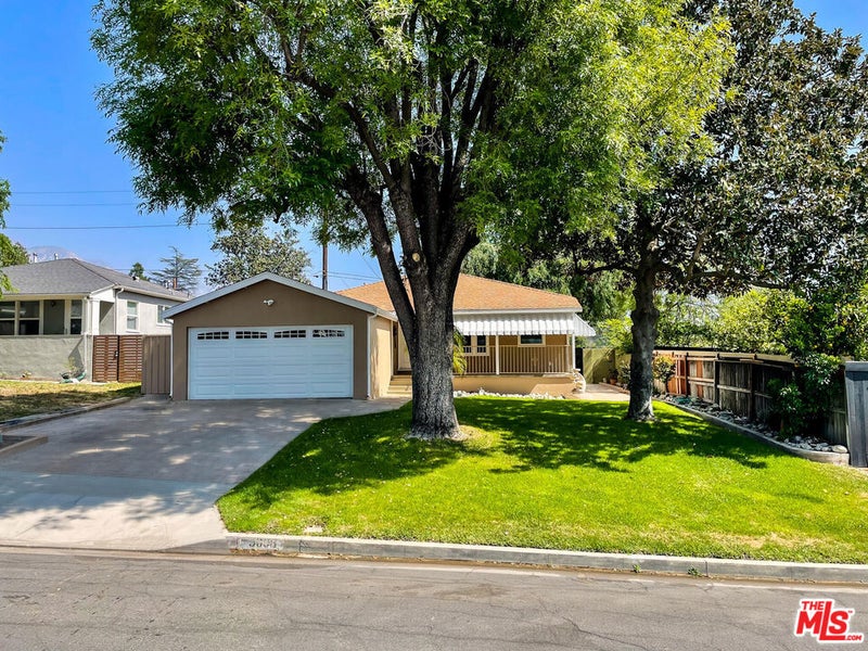 3098 Thurin Avenue