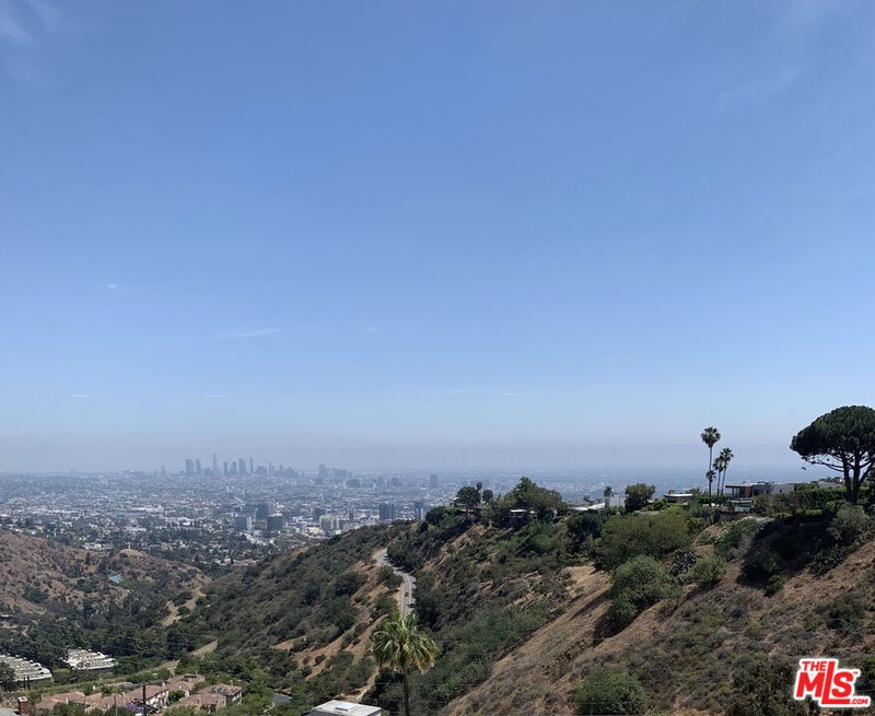 7007 Pacific View Drive