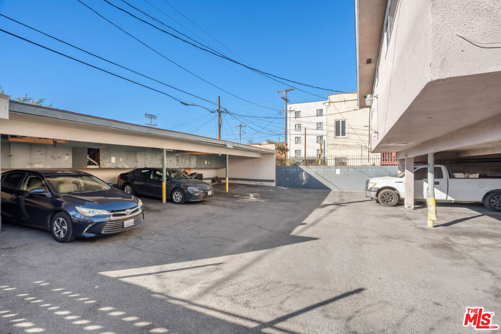 6509 - 6510 Brynhurst Avenue