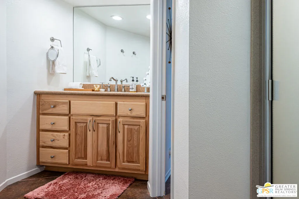 Cathedral City, California 92234, United States, 2 Bedrooms Bedrooms, ,2 BathroomsBathrooms,Residential,Active,199000