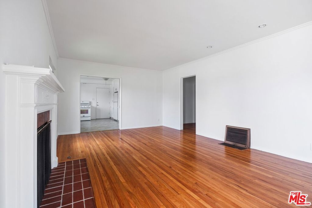 Properties 3 9620 Braddock Drive