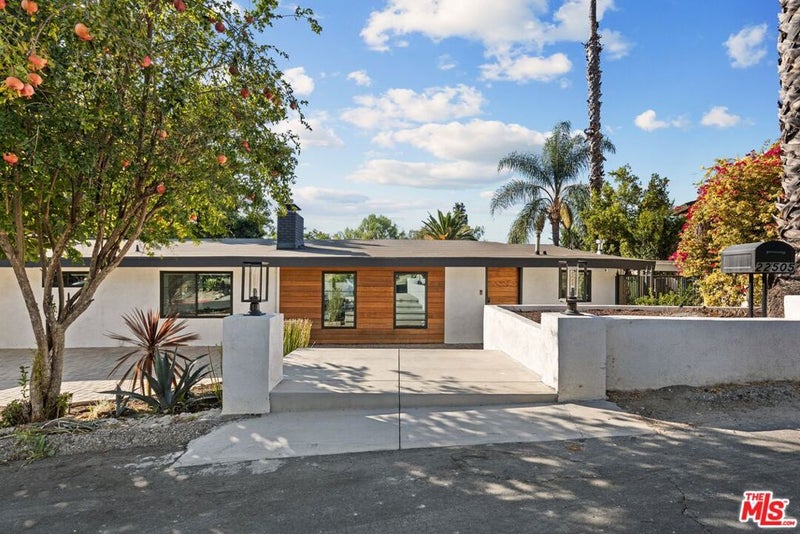 22505 Macfarlane Drive