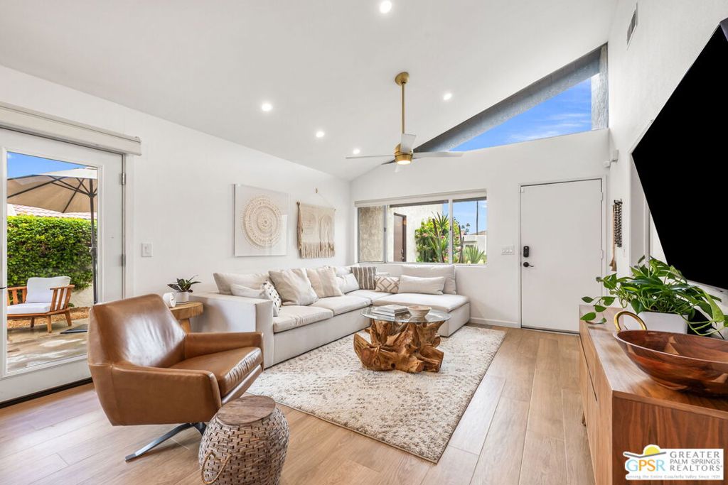 3538 Ridgeview Circle