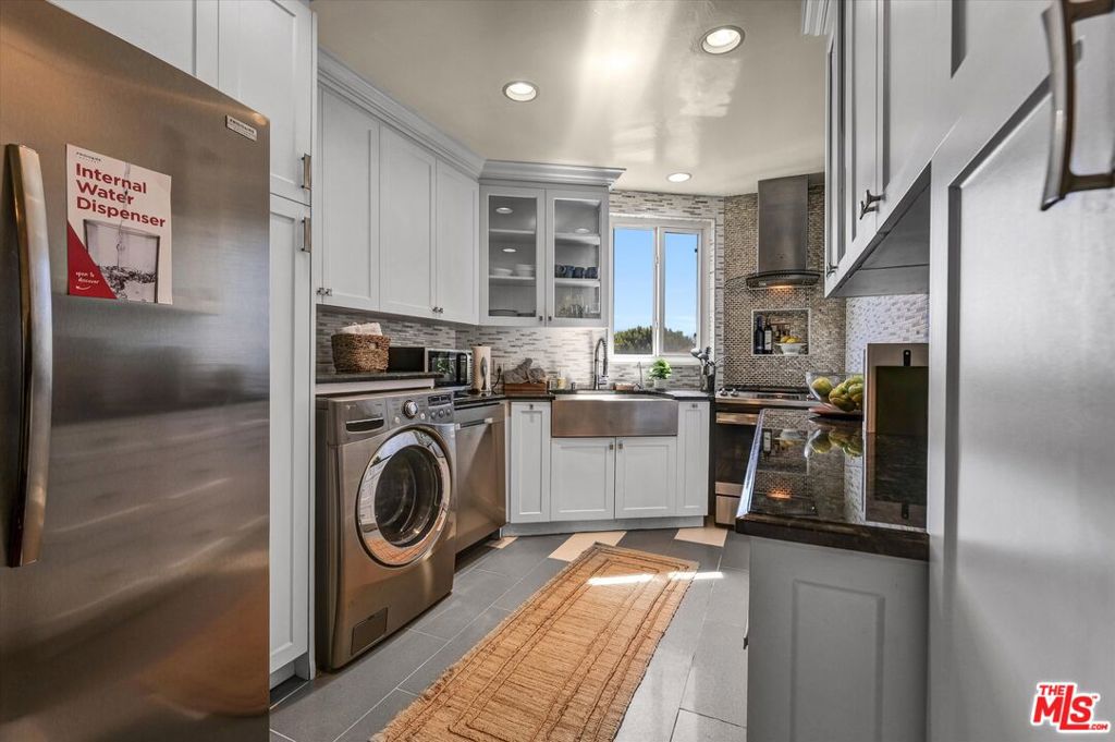 Properties 1 11670 W Sunset Boulevard 303