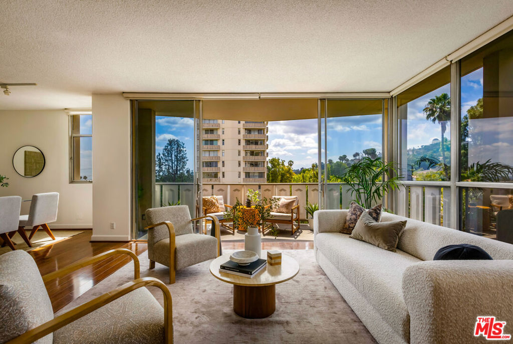 4411 Los Feliz Boulevard 502