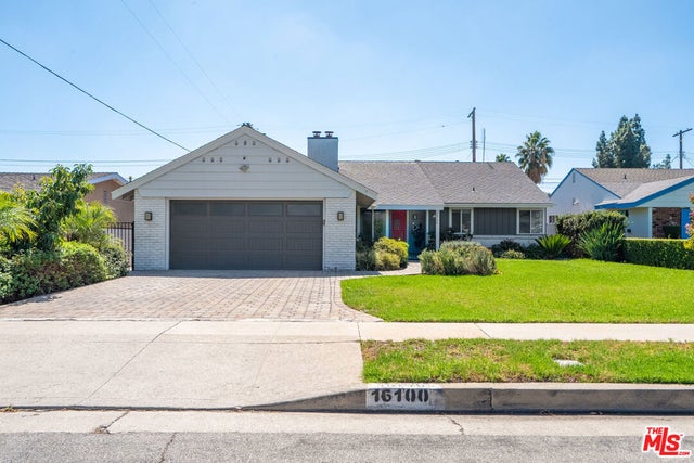 16100 Londelius Street, Los Angeles