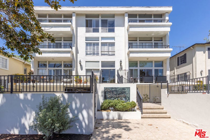 511 San Vicente Boulevard 306