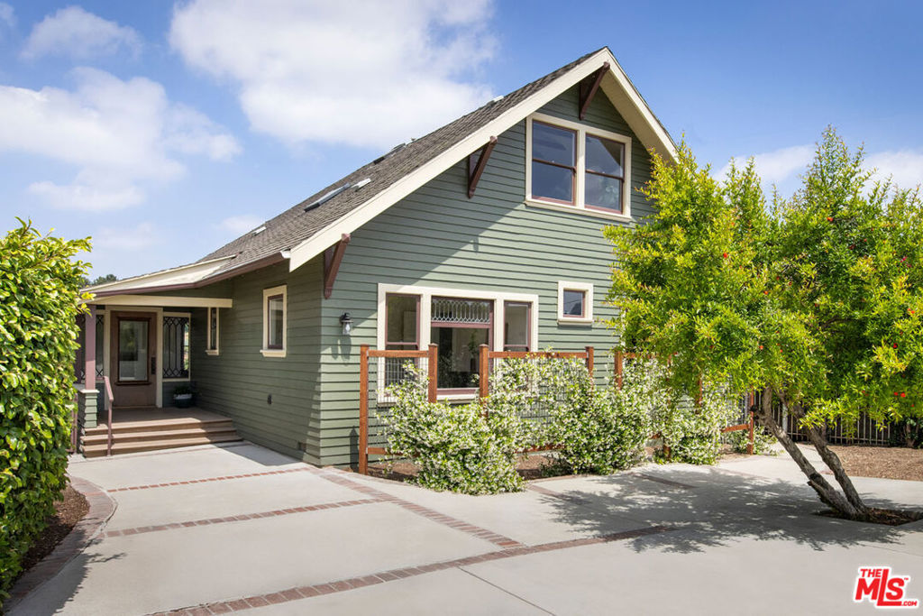 Properties 1 844 E Kensington Road