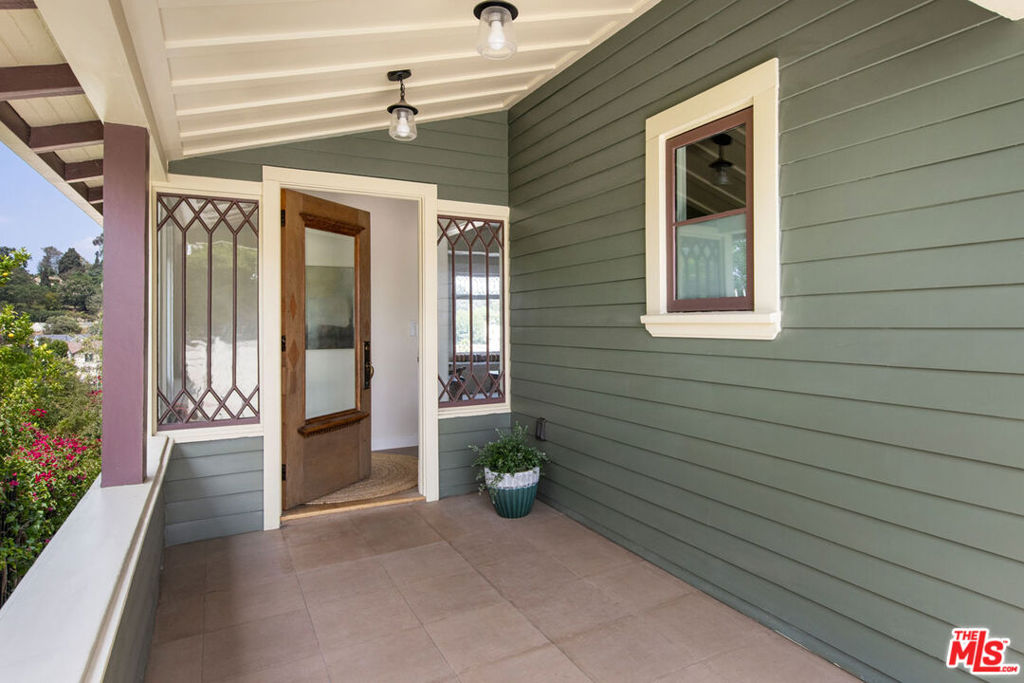 Properties 2 844 E Kensington Road