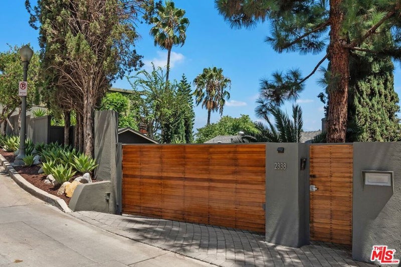 2338 Lyric Avenue