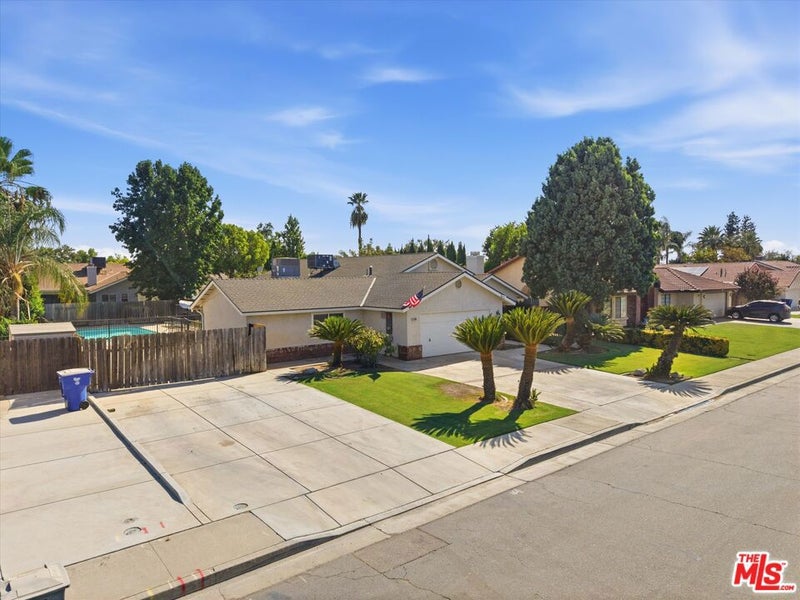 14109 Tierra Blanca Avenue
