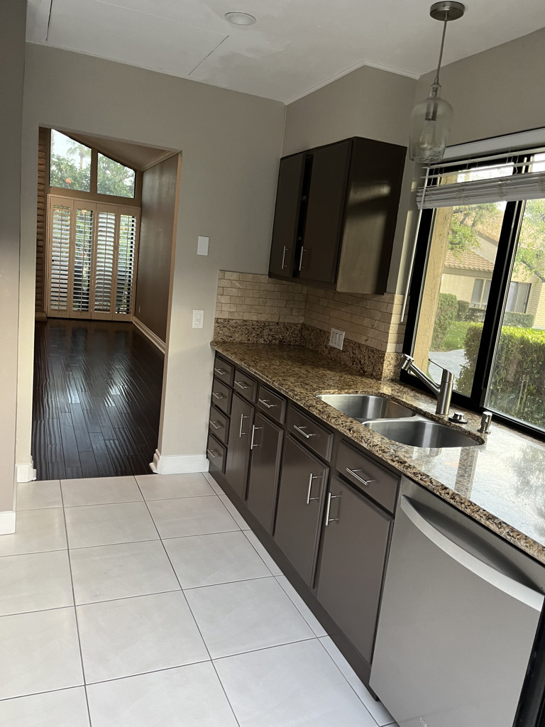 1775 E Ramon Road 43