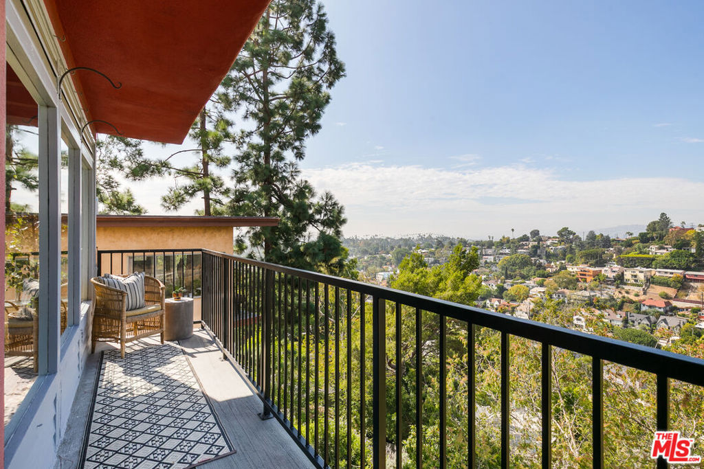 1803 Silverwood Terrace