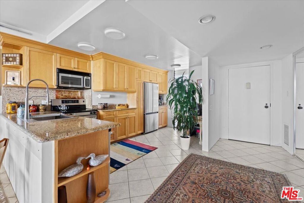 4265 Marina City Drive 1005