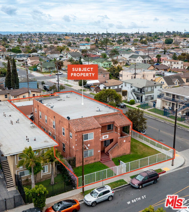 1152 W 88th Street