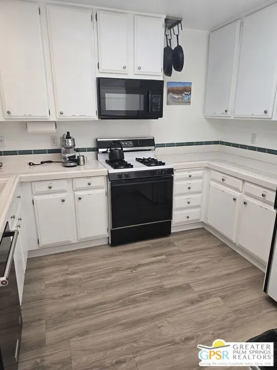 Palm Springs, California 92264, United States, 2 Bedrooms Bedrooms, ,2 BathroomsBathrooms,Residential,Active,218306