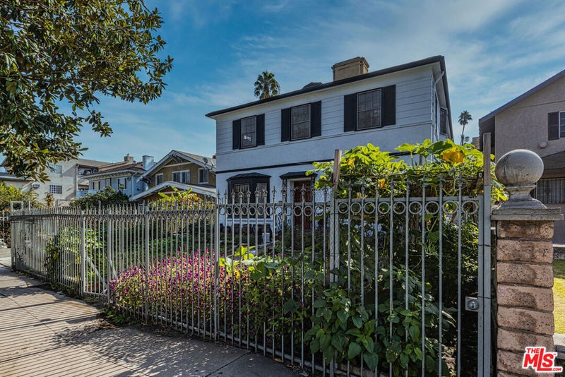 1746 Crenshaw Boulevard