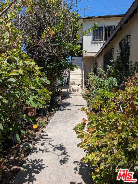 13217 Venice Boulevard