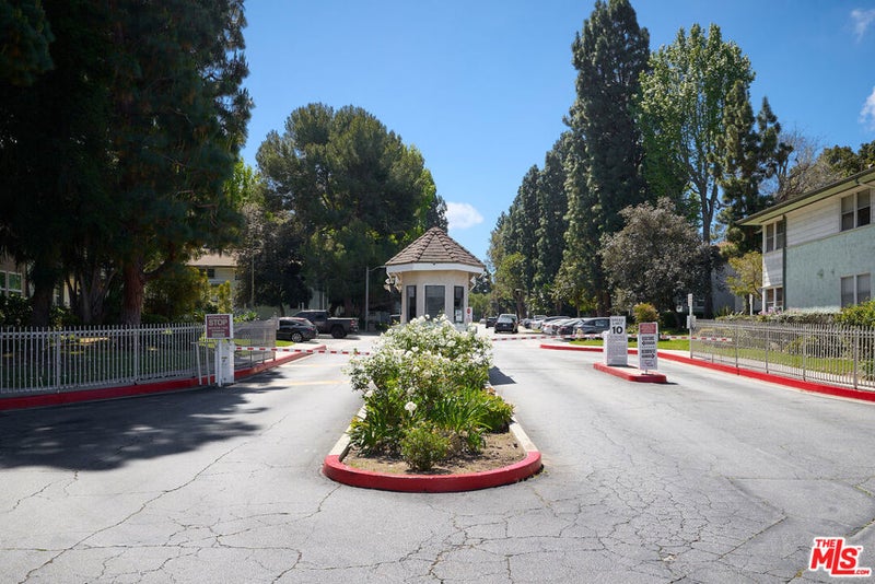 3604 Kalsman Drive 2
