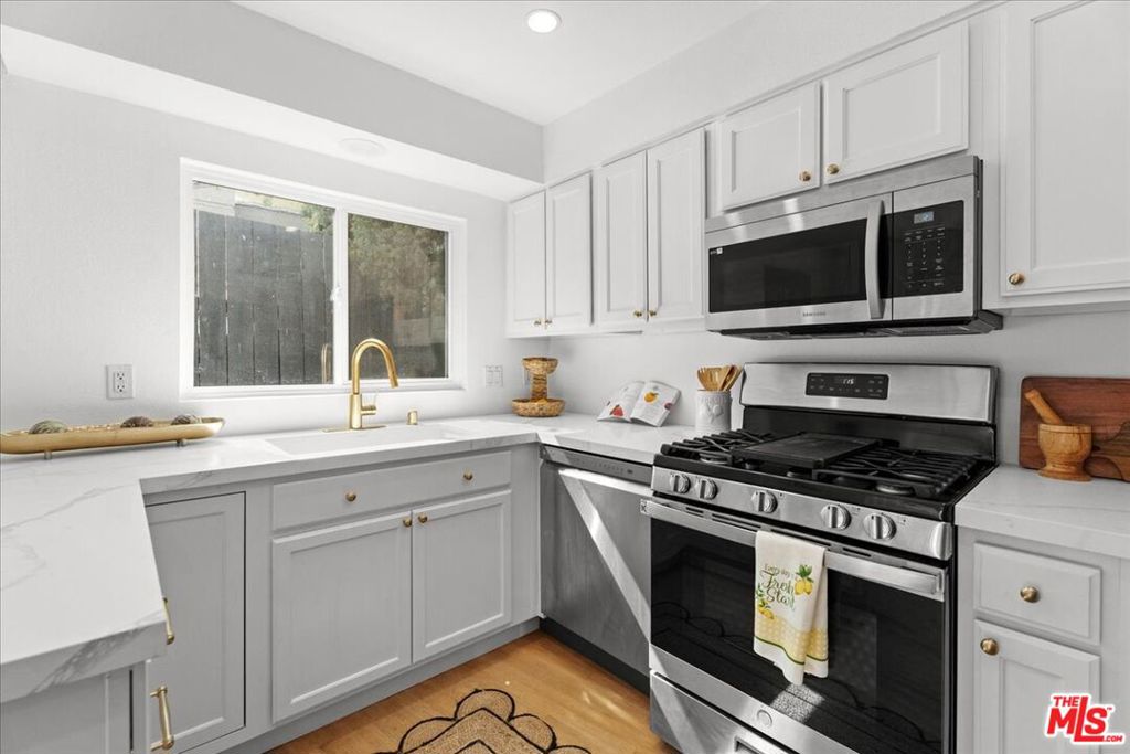 3314 Griffith Park Boulevard 5