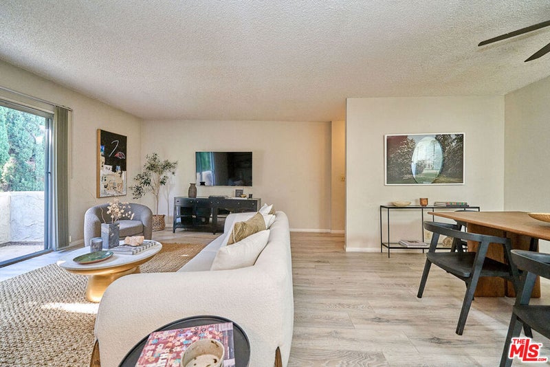 5437 Corteen Place 212