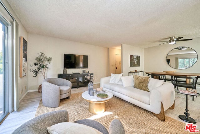5437 Corteen Place 212 #212, Los Angeles