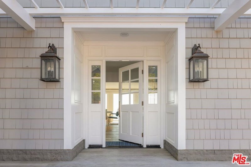 27086 Malibu Cove Colony Drive