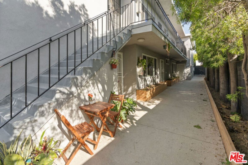 656 Indiana Avenue