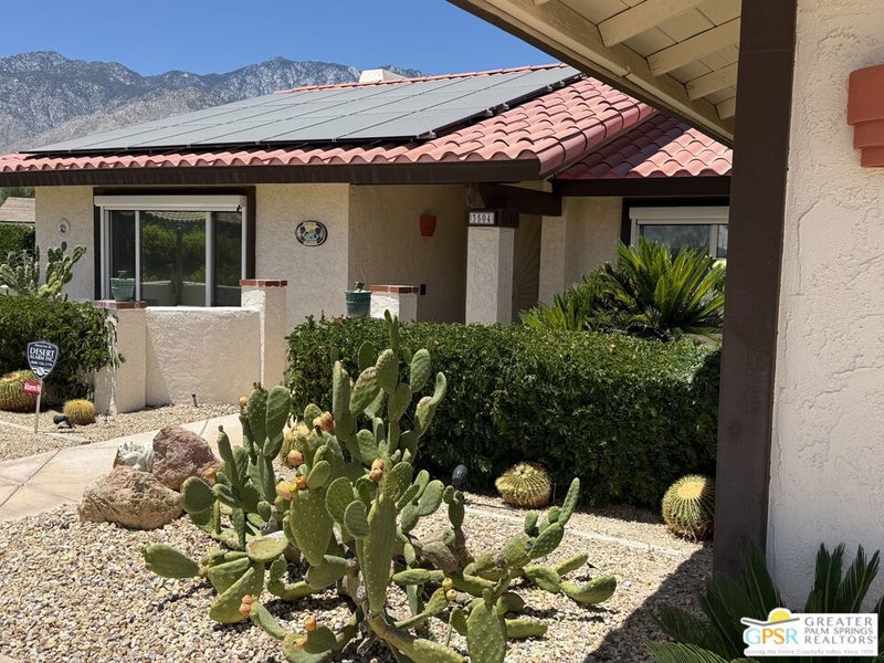 3504 Las Pampas Way