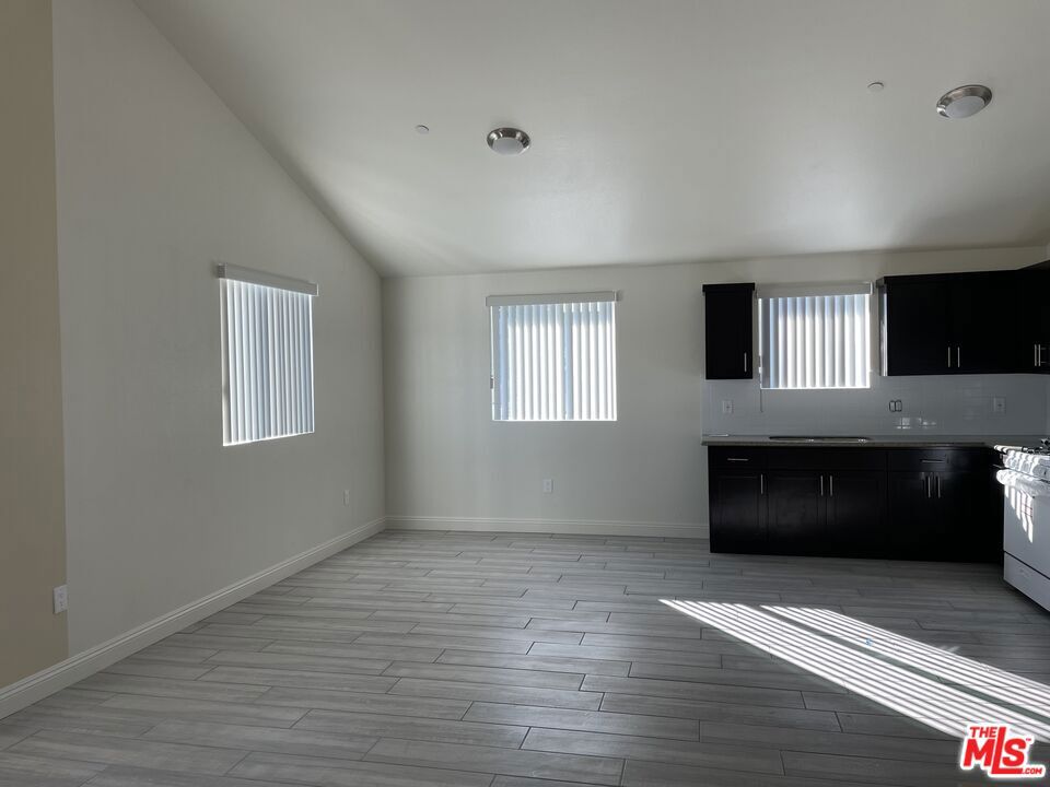 706 W 50th Street