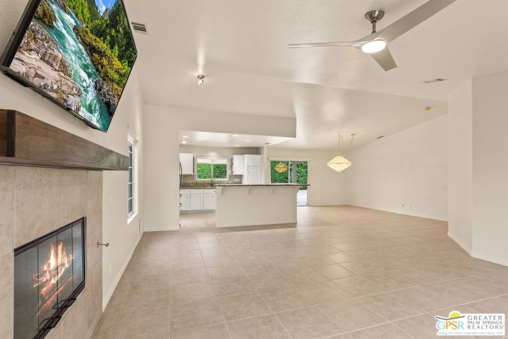 2080 Marguerite Street