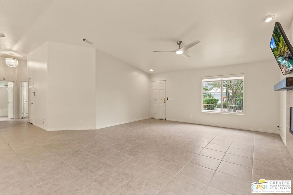 2080 Marguerite Street