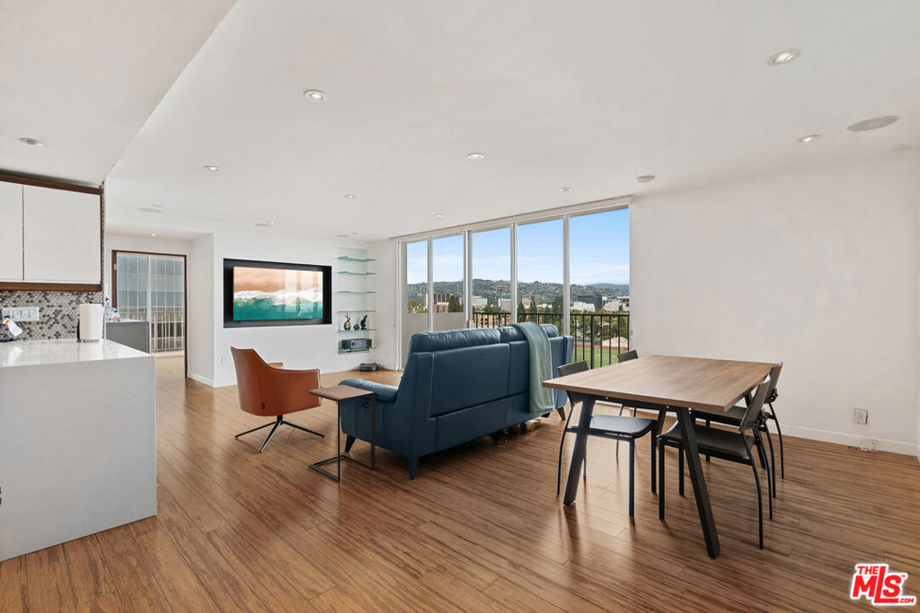 2160 Century Park East 602